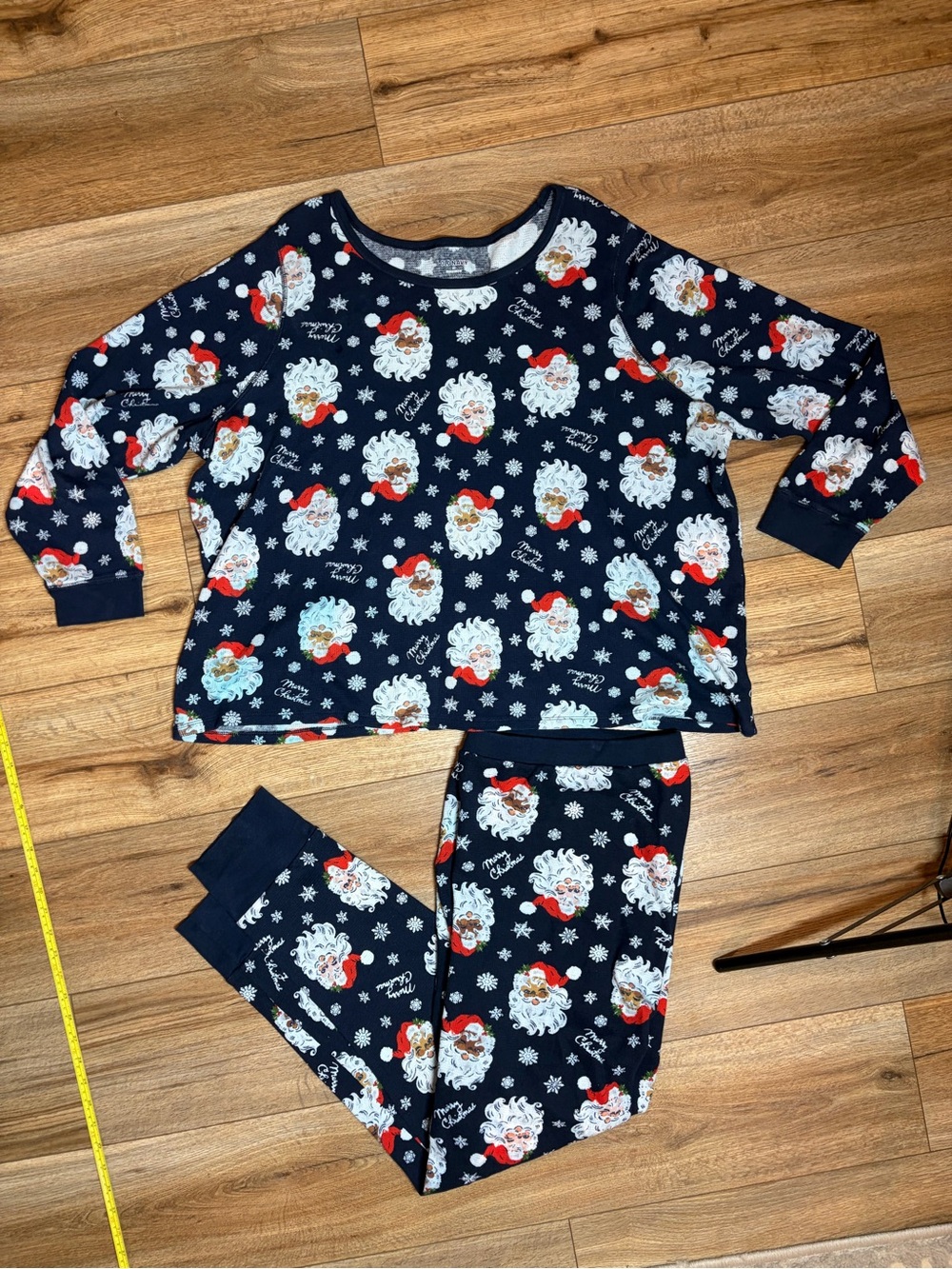 NWOT Old Navy "Jingle Jammies" Multi-Ethnic Santa Holiday Pajama Set Christmas